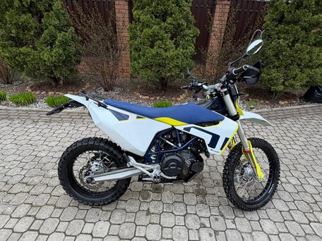 2022 Husqvarna 701 Enduro, белый, 1250000 рублей, вид 1