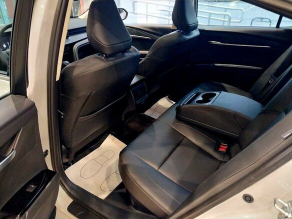 2025 Toyota Camry IX (XV80) China Market, серебристый, 4300000 рублей - вид 8