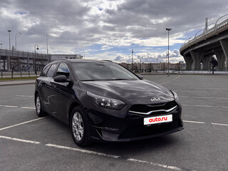 2021 Kia Ceed III Рестайлинг, чёрный, 2140000 рублей, вид 3