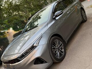 2021 Kia Cerato IV Рестайлинг, серый, 2700000 рублей, вид 4