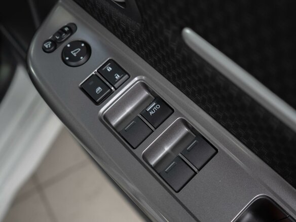 2019 Honda Stepwgn Spada V Рестайлинг, белый, 2479000 рублей - вид 12