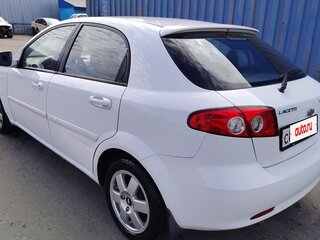 2011 Chevrolet Lacetti I, белый, 440000 рублей, вид 4