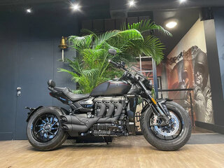 2025 Triumph Rocket 3, серый, 3700000 рублей, вид 4