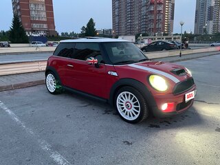 2008 Mini Hatch Cooper S II (R56), красный, 999990 рублей, вид 1