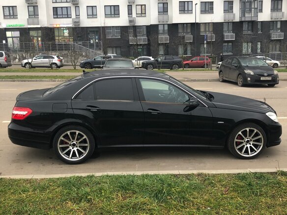 2011 Mercedes-Benz E-Класс 200 7G-Tronic IV (W212, S212, C207), чёрный, 1300000 рублей - вид 3