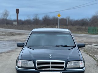 1997 Mercedes-Benz C-Класс 280 I (W202) Рестайлинг, чёрный, 680000 рублей, вид 1