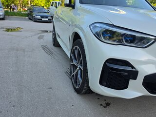2021 BMW X5 30d IV (G05/G18), белый, 9600000 рублей, вид 2