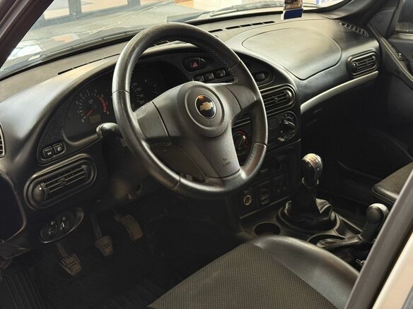 2015 Chevrolet Niva I Рестайлинг, серебристый, 550000 рублей - вид 8