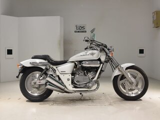 2005 Honda Magna, белый, 307000 рублей, вид 1