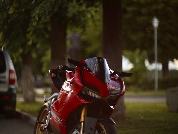 2012 Ducati 1199 Panigale, красный, 950000 рублей