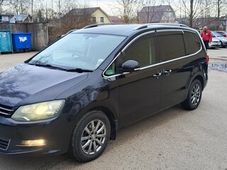 2011 Volkswagen Sharan II, чёрный, 890000 рублей, вид 1
