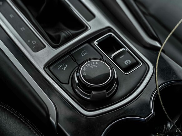2019 Mitsubishi Pajero Sport III, серый, 2380000 рублей - вид 10
