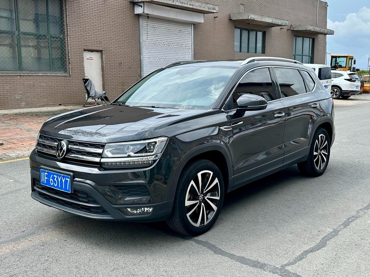 Открыть фотографии: Volkswagen Tharu I