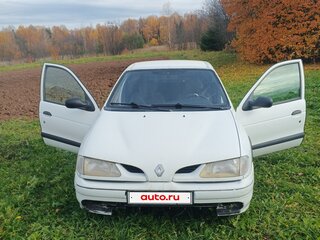 1997 Renault Megane I, белый, 80000 рублей, вид 2