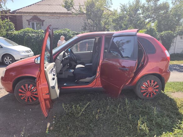 2008 Lada (ВАЗ) Kalina I, красный, 380000 рублей - вид 3