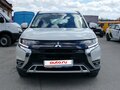 2022 Mitsubishi Outlander III Рестайлинг 3, белый - вид 4