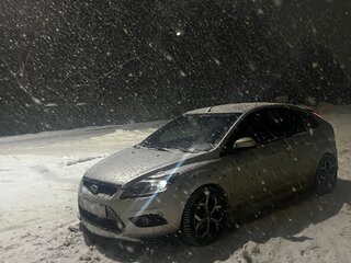 2008 Ford Focus II Рестайлинг, серебристый, 550000 рублей, вид 2