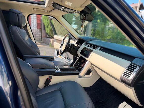 2020 Land Rover Range Rover IV Рестайлинг, синий, 9850000 рублей - вид 11