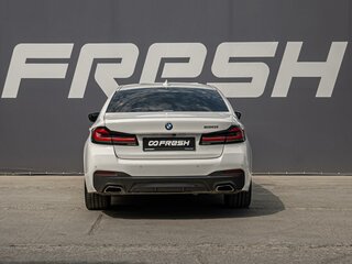 2022 BMW 5 серии 530i VII (G30/G31/G38) Рестайлинг, белый, 5089000 рублей, вид 4