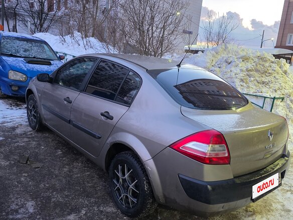 2008 Renault Megane II Рестайлинг, бежевый, 400000 рублей - вид 3