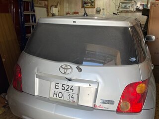 2003 Toyota Ist I, серебристый, 430000 рублей, вид 2