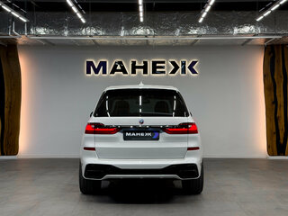 2021 BMW X7 40i I (G07), белый, 9200000 рублей, вид 5