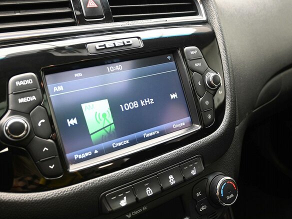 2016 Kia Ceed II Рестайлинг, серебристый, 1370000 рублей - вид 13