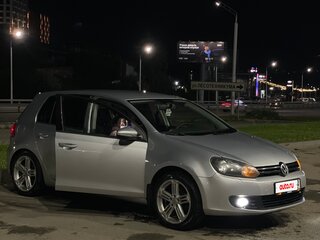 2011 Volkswagen Golf VI, серебристый, 700000 рублей, вид 3