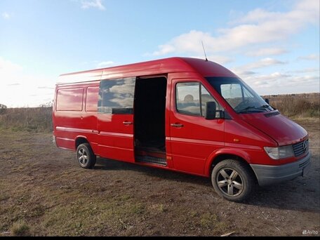 1997 Mercedes-Benz Sprinter Classic, красный, 900000 рублей, вид 3