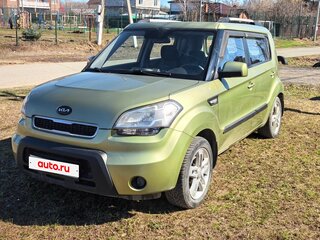 2010 Kia Soul I, зелёный, 750000 рублей, вид 2