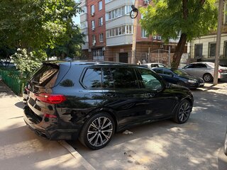 2020 BMW X7 M50d I (G07), чёрный, 9500000 рублей, вид 4