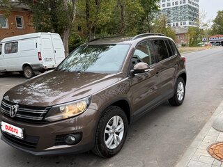 2015 Volkswagen Tiguan I Рестайлинг, коричневый, 1600000 рублей, вид 1