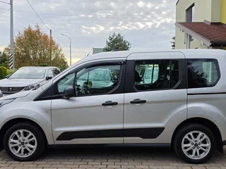 2022 Ford Tourneo Connect Grand II Рестайлинг, серебристый, 1950000 рублей, вид 4