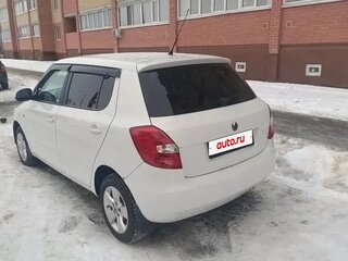 2010 Skoda Fabia II Рестайлинг, белый, 400000 рублей, вид 5
