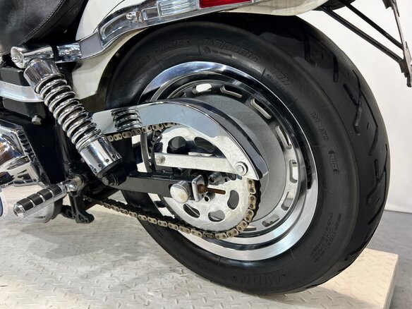 1980 Harley-Davidson Dyna Wide Glide, белый, 1500000 рублей - вид 28