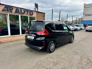2016 Honda Freed+ II, чёрный, 1319000 рублей, вид 4