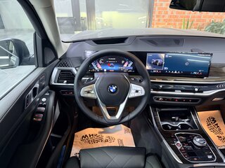 2023 BMW X7 40i I (G07) Рестайлинг, чёрный, 13920000 рублей, вид 5