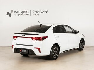 2018 Kia Rio IV, белый, 1287548 рублей, вид 3