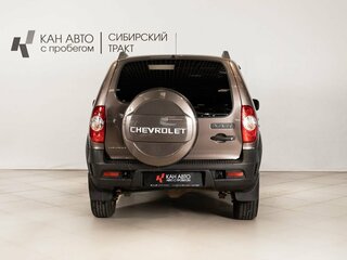 2017 Chevrolet Niva I Рестайлинг, коричневый, 699658 рублей, вид 4