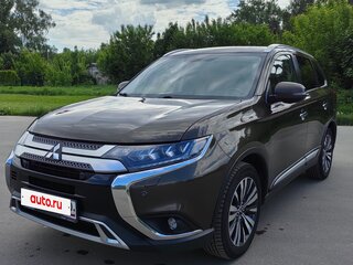 2019 Mitsubishi Outlander III Рестайлинг 3, коричневый, 1950000 рублей, вид 1