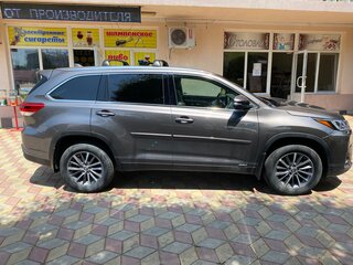 2019 Toyota Highlander III (XU50) Рестайлинг, серый, 4100000 рублей, вид 2