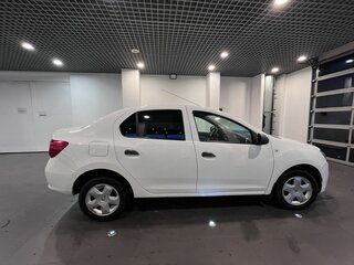 2020 Renault Logan II Рестайлинг, белый, 940000 рублей, вид 2