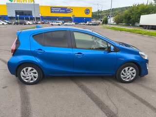2015 Toyota Aqua I Рестайлинг, синий, 1100000 рублей, вид 2