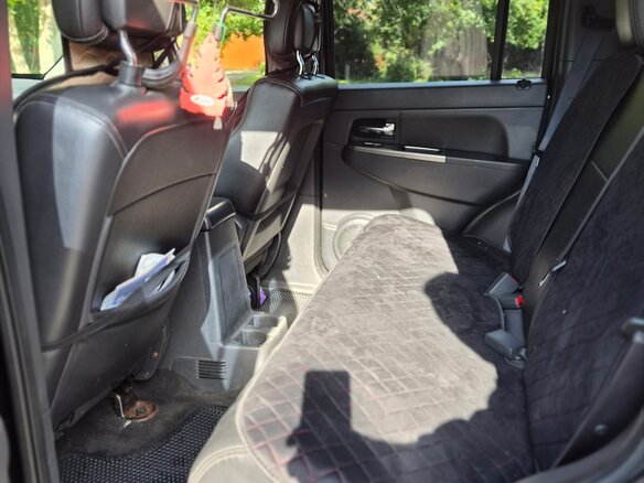 2011 Jeep Cherokee IV (KK), чёрный, 2000000 рублей - вид 12