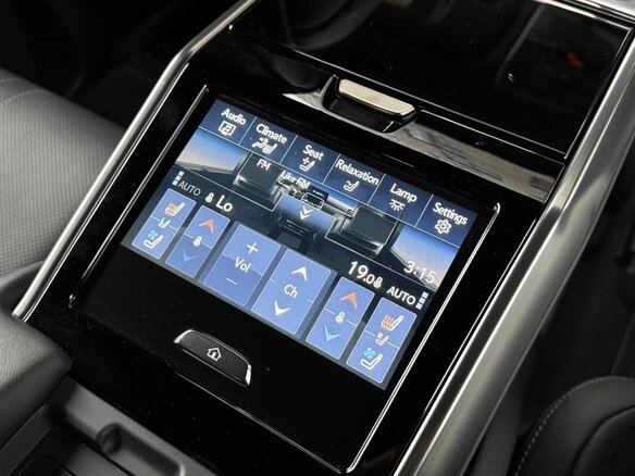 2026 Lexus LX 700h IV, белый - вид 20