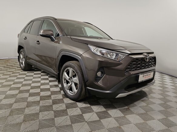 2020 Toyota RAV4 V (XA50), коричневый - вид 3