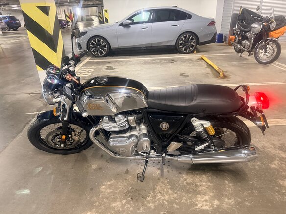 2024 Royal Enfield Continental GT, серебристый, 660000 рублей