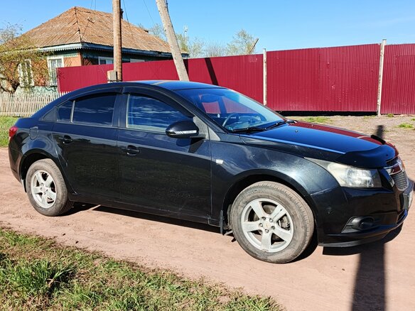 2010 Chevrolet Cruze I, чёрный, 590000 рублей - вид 8