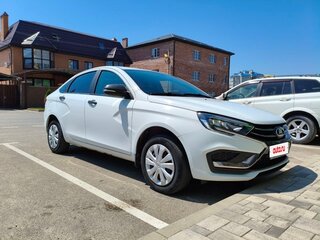 2023 Lada (ВАЗ) Vesta I Рестайлинг (NG), белый, 950000 рублей, вид 3