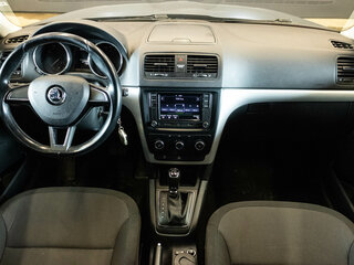2015 Skoda Yeti I Рестайлинг, серый, 1254000 рублей, вид 5